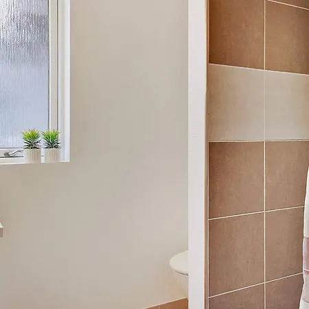 24 Person In Hasselberg *